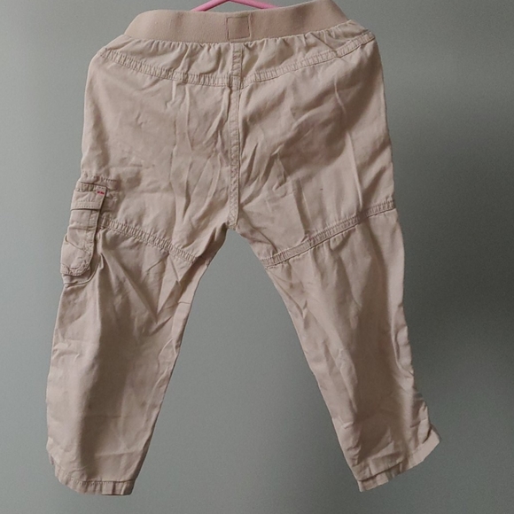 Mix&Match 3/$25 - babyGap Cargo Capri Pants - Picture 2 of 5